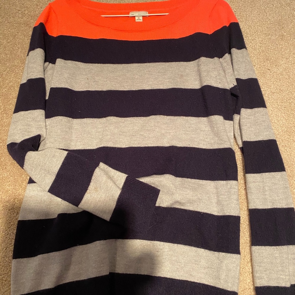 Gap xs light sweater